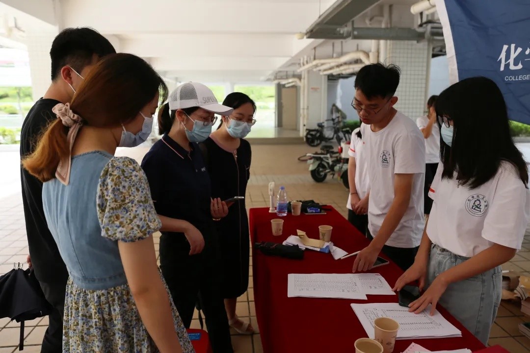 以心迎新 以心动心——开云kaiyun登录入口插班生报到迎新活动顺利举行