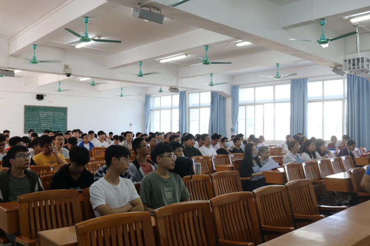 行而不辍 未来可期——开云kaiyun登录入口新生专业教育会顺利举行