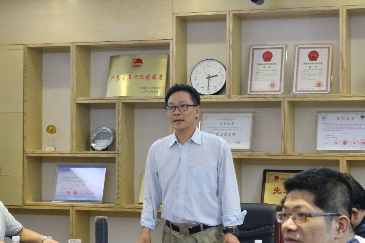 田允波副校长给开云kaiyun登录入口师生党员上党课